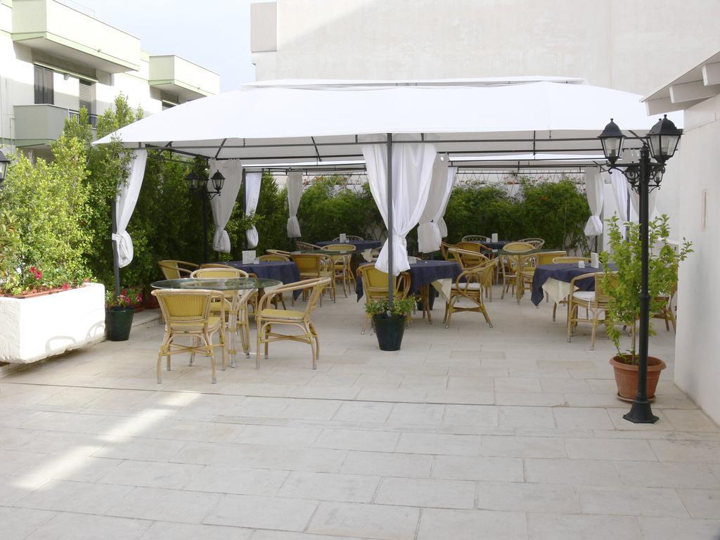 Relais Carlo V - Palazzo Storico Acomodação com café da manhã Gallipoli Exterior foto