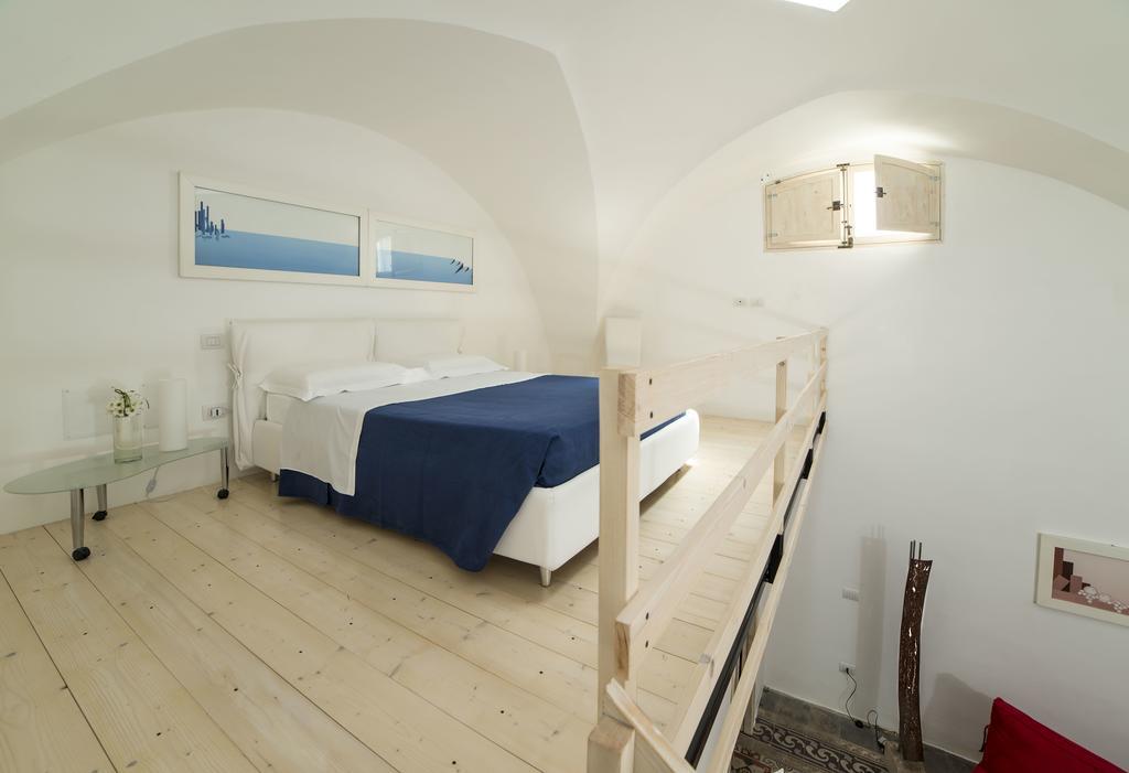 Relais Carlo V - Palazzo Storico Acomodação com café da manhã Gallipoli Quarto foto