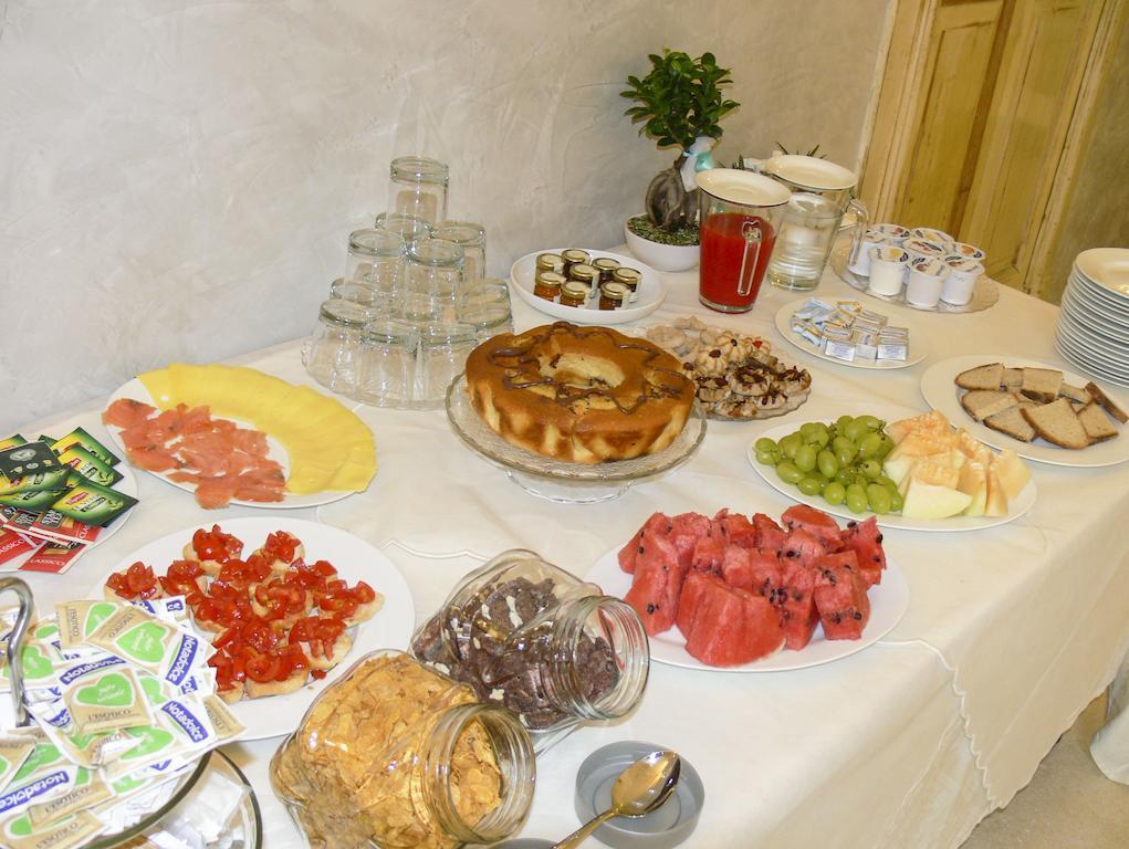 Relais Carlo V - Palazzo Storico Acomodação com café da manhã Gallipoli Exterior foto