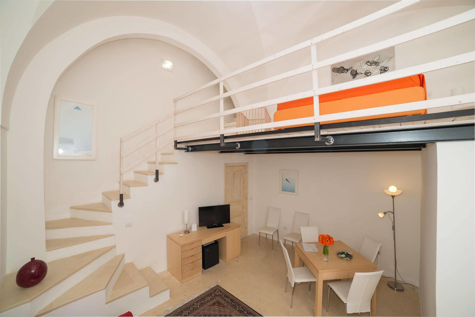 Relais Carlo V - Palazzo Storico Acomodação com café da manhã Gallipoli Exterior foto